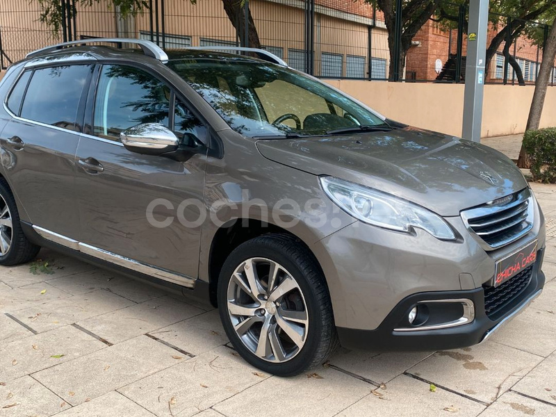 PEUGEOT 2008 Allure 1.2 PureTech 110 SS EAT6