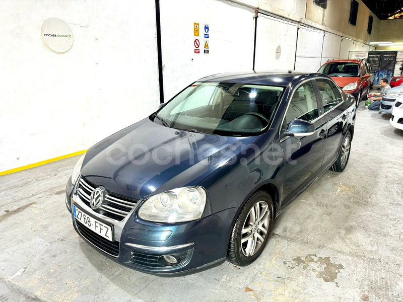 VOLKSWAGEN Jetta 2.0 TDI 140 Advance DSG