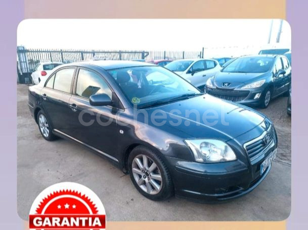 TOYOTA Avensis 2.0 D4D Executive