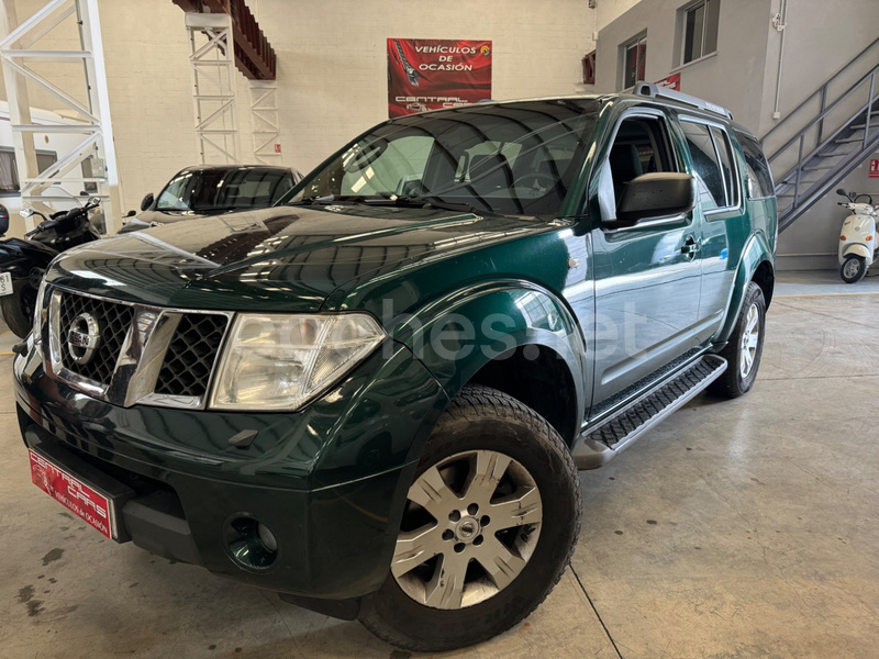 NISSAN Pathfinder 2.5 dCi LE 7 plazas