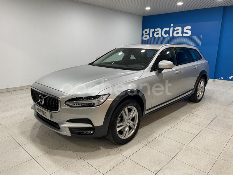 VOLVO V90 Cross Country 2.0 D4 AWD Auto