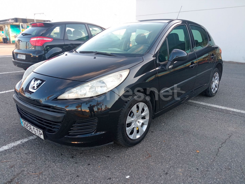 PEUGEOT 207 Confort 1.4 75