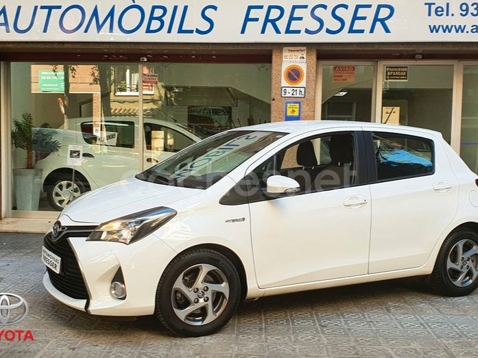 TOYOTA Yaris 1.5 Hybrid Active