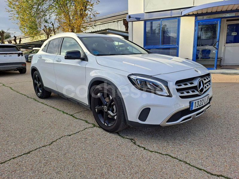 MERCEDES-BENZ GLA GLA 200 D