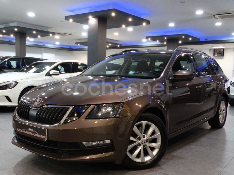 SKODA Octavia Combi 1.4 TSI Ambition