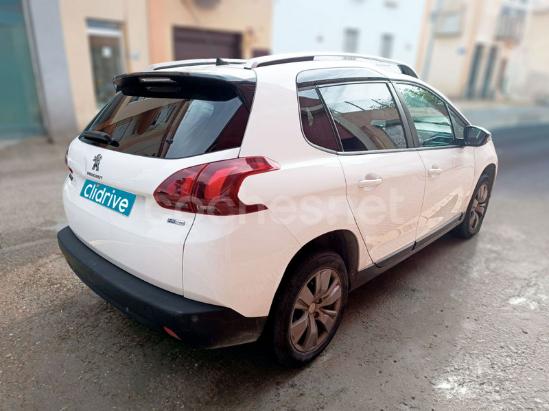 PEUGEOT 2008 Style 1.2L PureTech SS