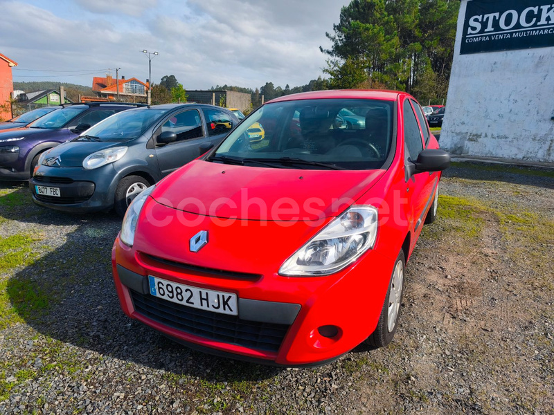 RENAULT Clio III Collection 1.2 16v 75