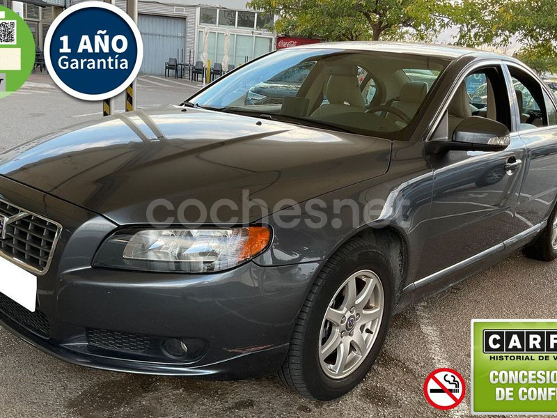 VOLVO S80 2.5T Momentum