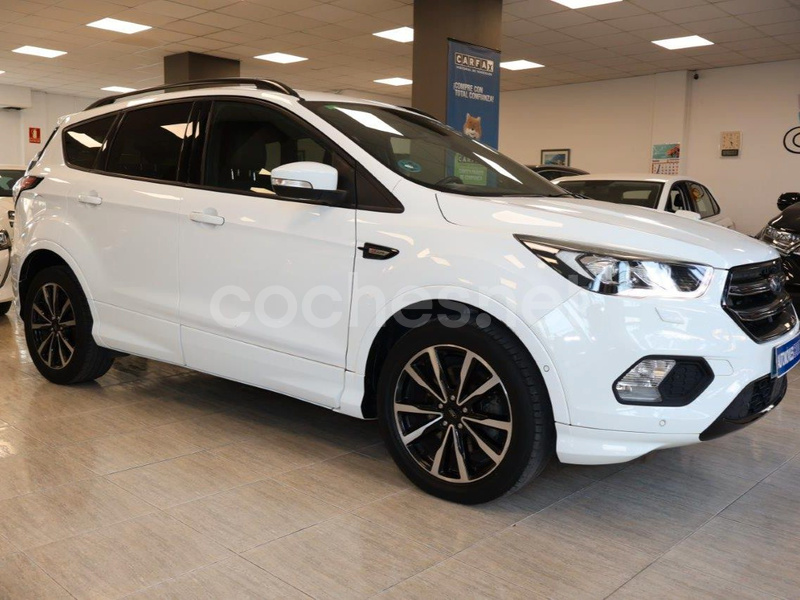 FORD Kuga 2.0 TDCi 4x2 STLine