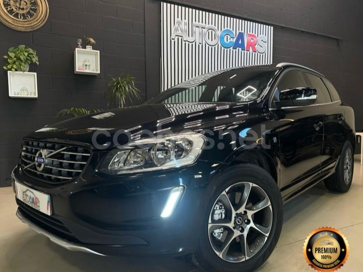 VOLVO XC60 2.0 D3 RDesign Momentum Auto