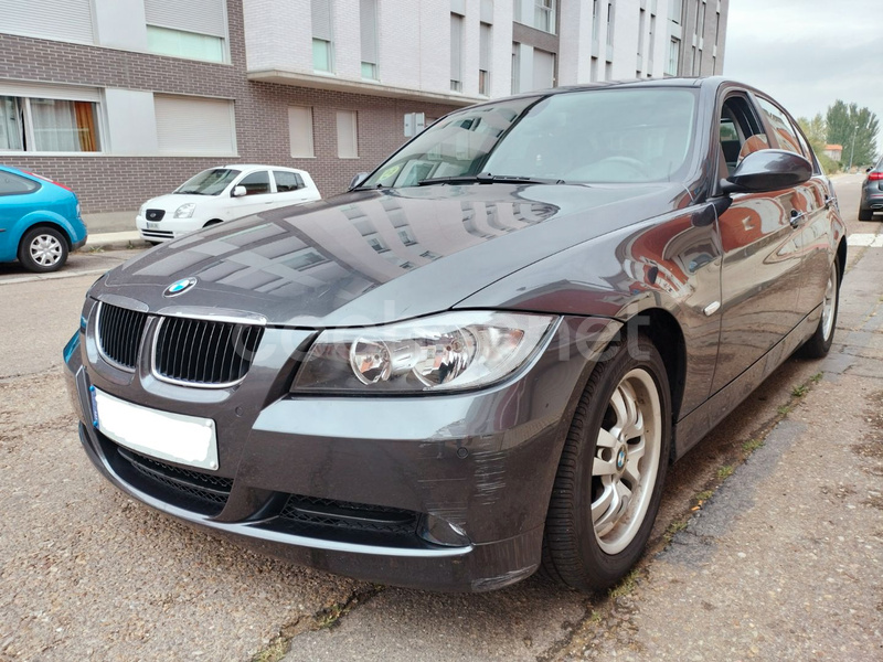 BMW Serie 3 320d E90