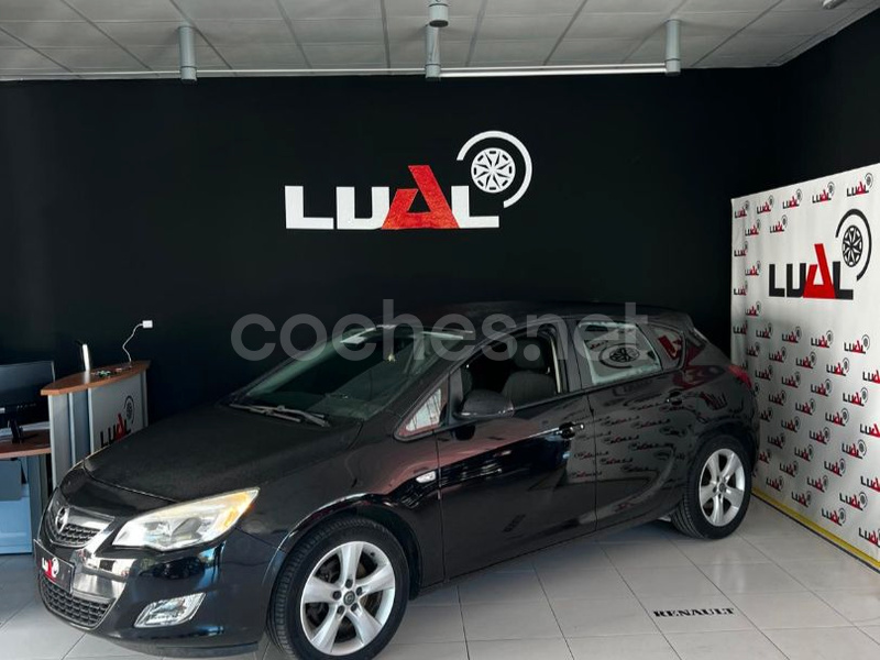 OPEL Astra 1.7 CDTi 110 CV Cosmo