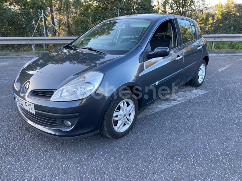 RENAULT Clio Dynamique TCE100 eco2