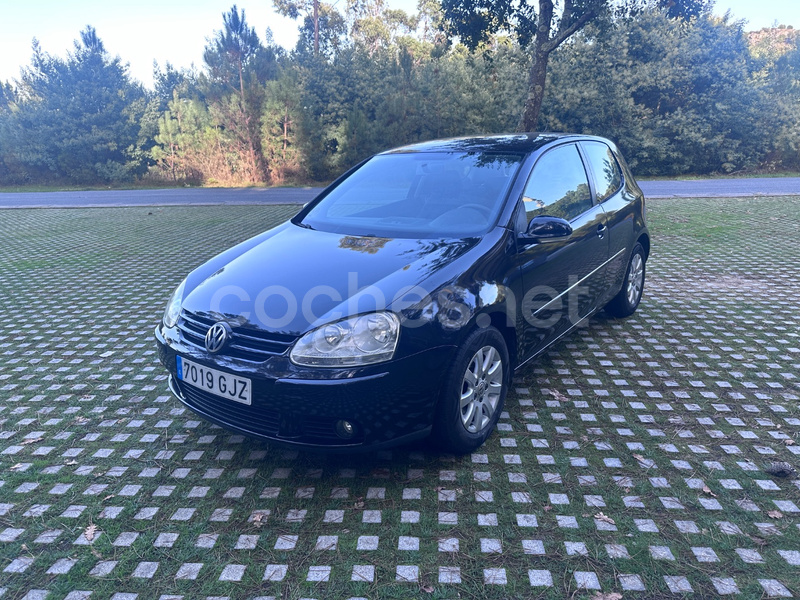 VOLKSWAGEN Golf 1.9 TDI BlueMotion Highline