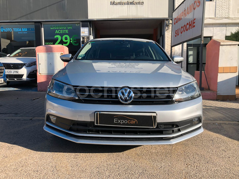 VOLKSWAGEN Jetta Advance 2.0 TDI BMT