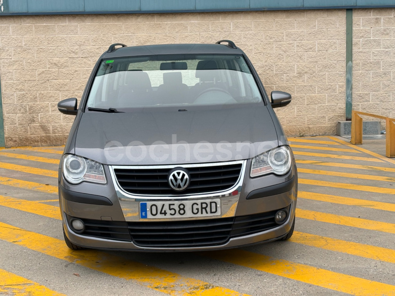 VOLKSWAGEN Touran 1.9 TDI Advance