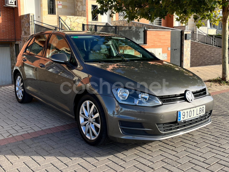 VOLKSWAGEN Golf Advance 2.0 TDI BMT