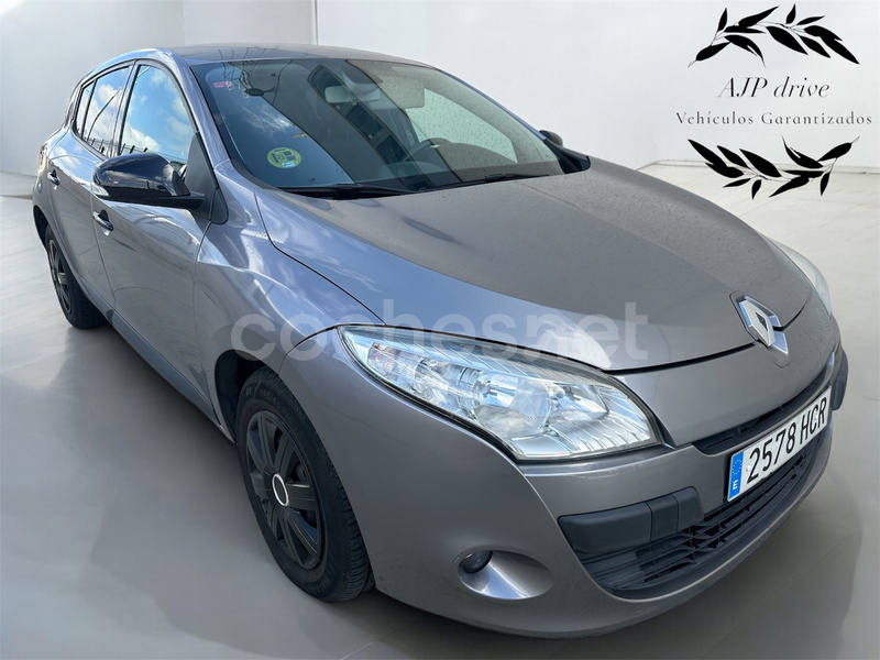 RENAULT Mégane Emotion 2011 dCi 110 eco2 E5