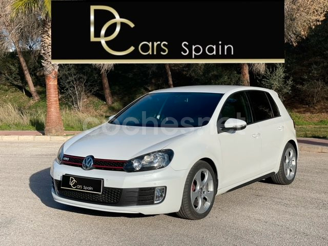 VOLKSWAGEN Golf 2.0 TSI DSG 6 vel GTI