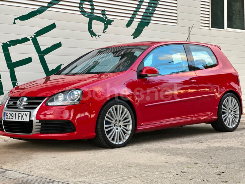 VOLKSWAGEN Golf 3.2 R32 4motion DSG