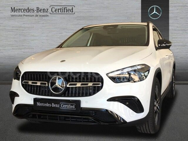 MERCEDES-BENZ GLA GLA 200 D 4MATIC