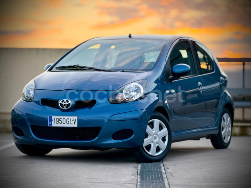 TOYOTA Aygo 1.0 VVTi Blue