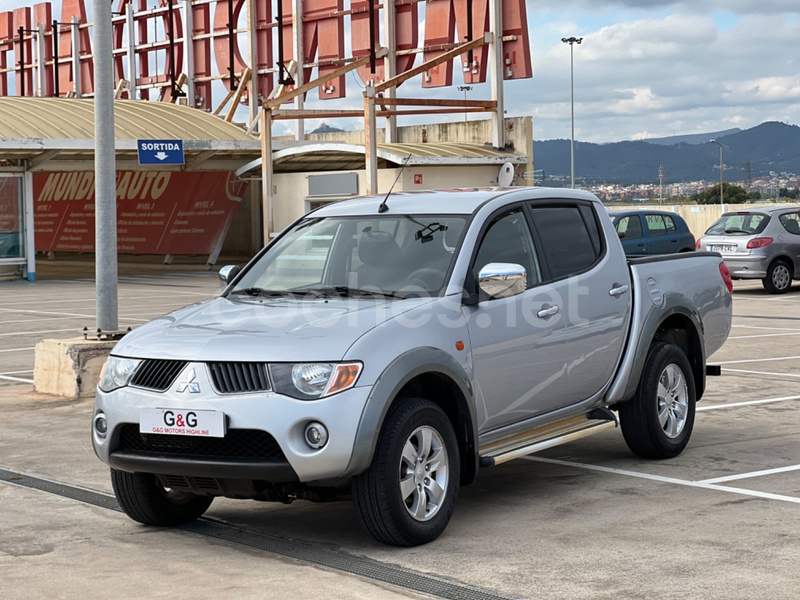 MITSUBISHI L200 Doble Cabina 4X4 Classic