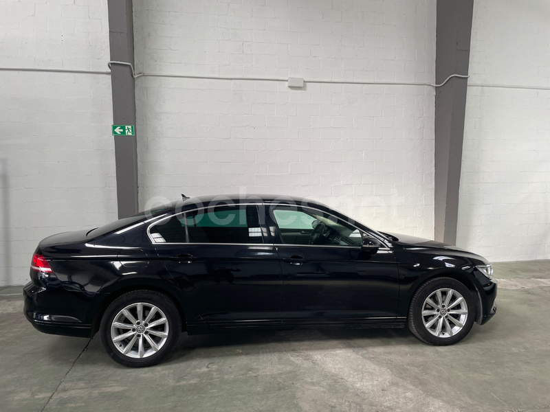 VOLKSWAGEN Passat Advance 2.0 TDI DSG