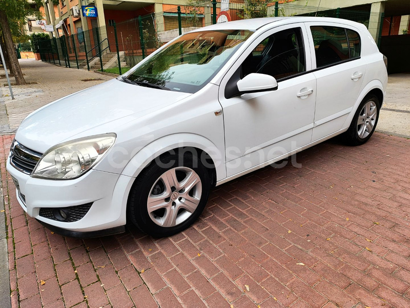 OPEL Astra 1.7 CDTi 110 CV Enjoy