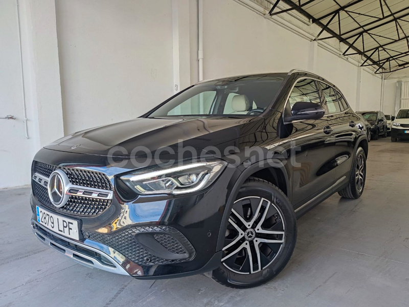 MERCEDES-BENZ GLA GLA 200 D 4MATIC