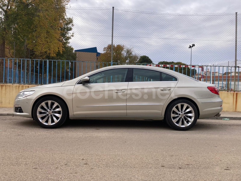 VOLKSWAGEN Passat CC 2.0 DPF BLUETDI