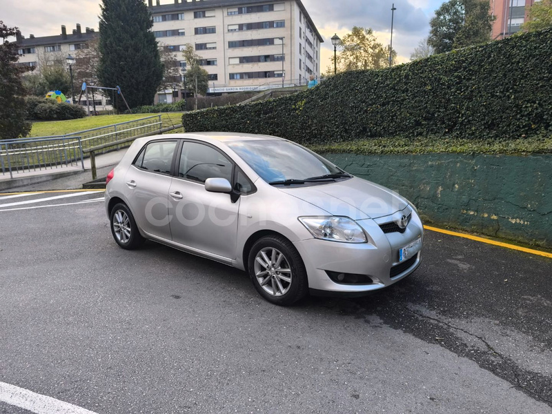 TOYOTA Auris 1.4 D4D Auris