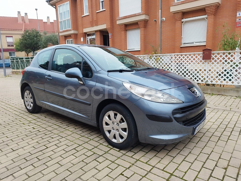 PEUGEOT 207 1.6 HDI XS