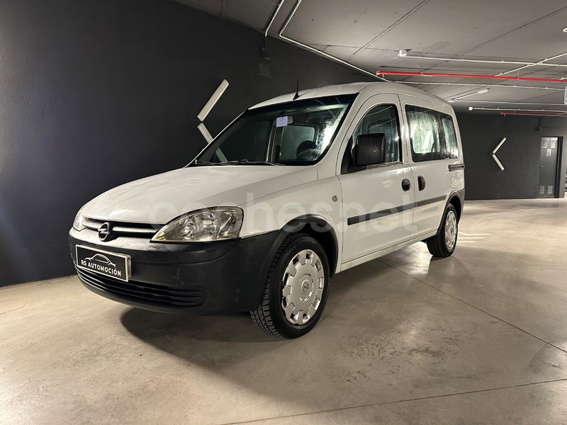 OPEL Combo Tour Cosmo 1.3 CDTI 75 CV