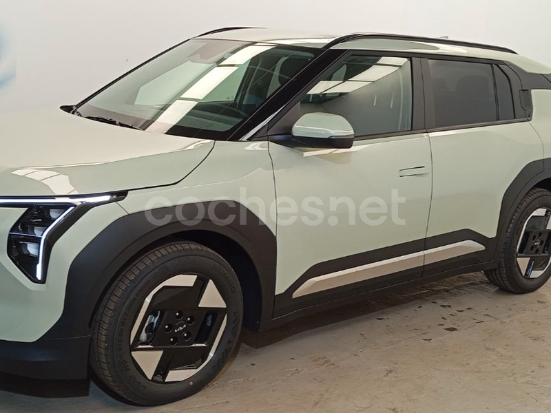 KIA EV3 Earth Standard Range