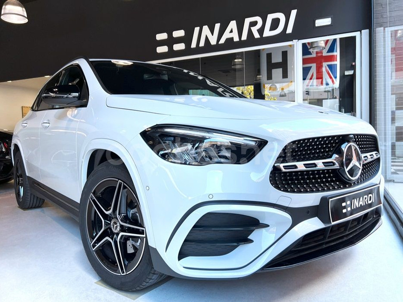 MERCEDES-BENZ GLA GLA 200 D