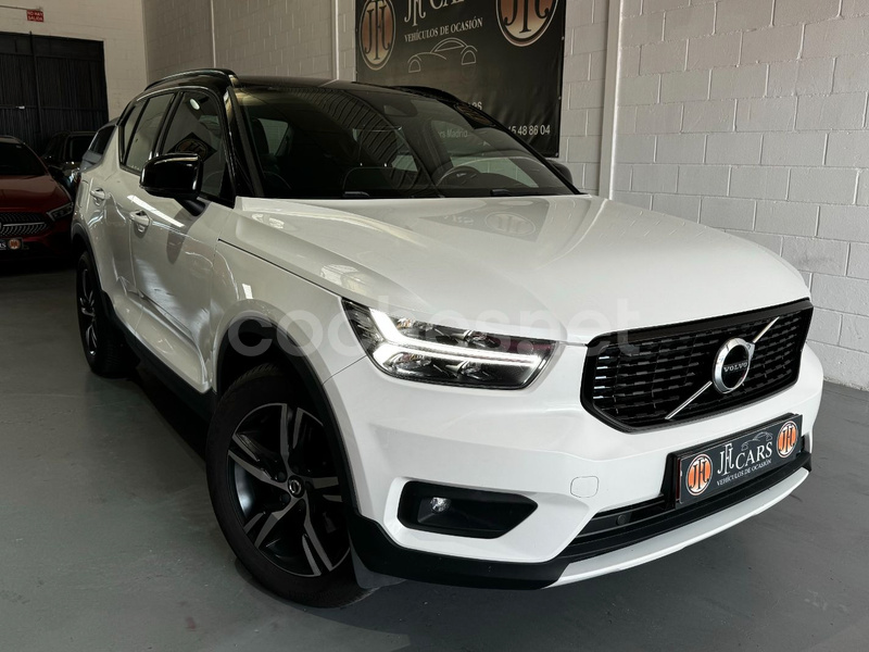 VOLVO XC40 2.0 D4 AWD RDesign Auto