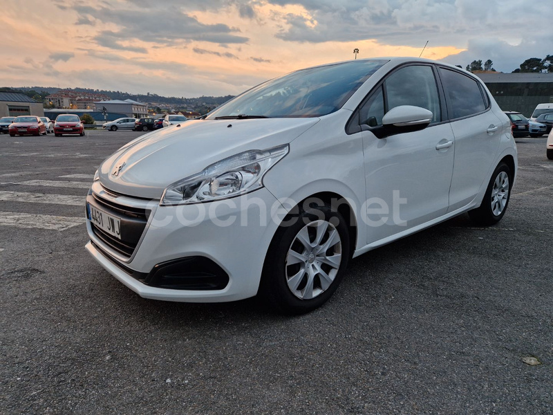 PEUGEOT 208 ACCESS 1.6 BlueHDi