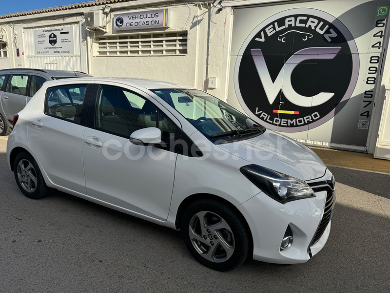 TOYOTA Yaris Hybrid Active