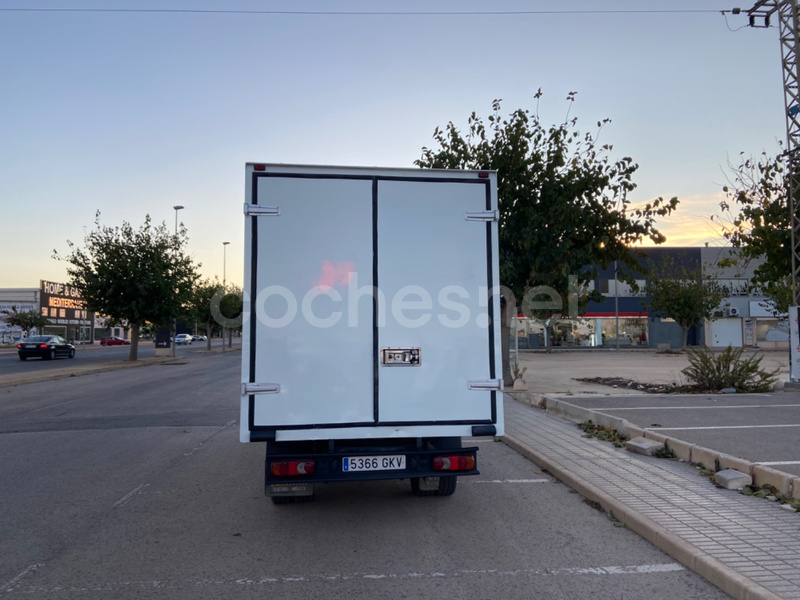 NISSAN Cabstar C28111B51 Basico Corta Caja Acero