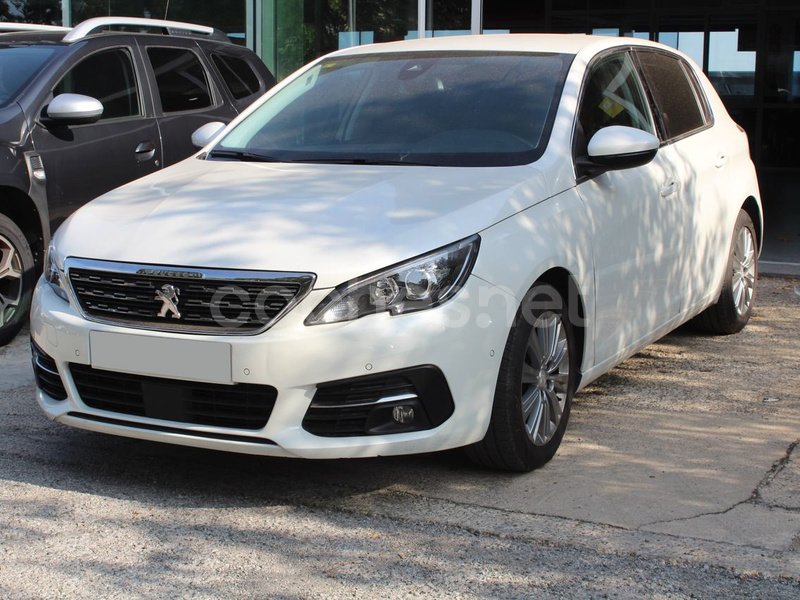 PEUGEOT 308 Allure PureTech 130 SS