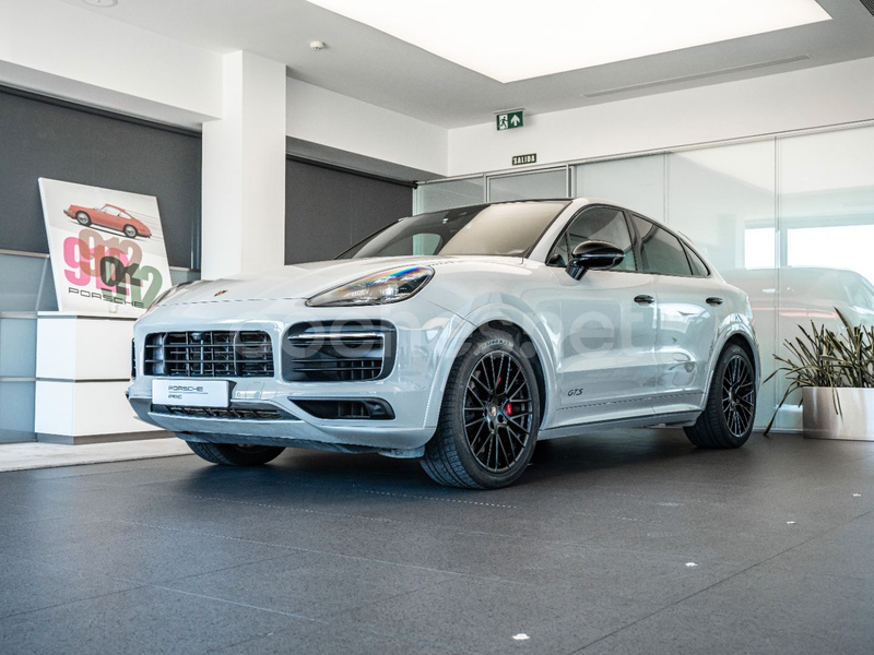 PORSCHE Cayenne Coupé GTS