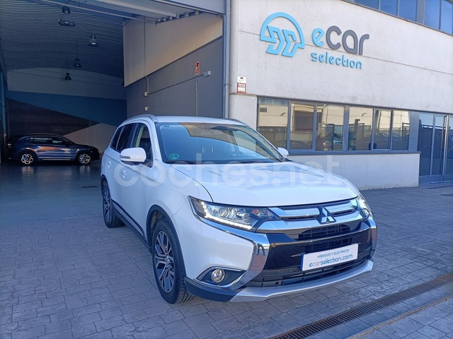 MITSUBISHI Outlander 200 MPI Motion CVT 2WD 5 Plazas