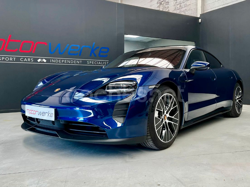 PORSCHE Taycan GTS