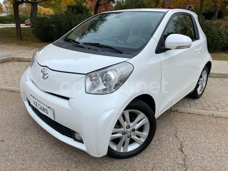 TOYOTA iQ iQ2 1.33 Stop Start