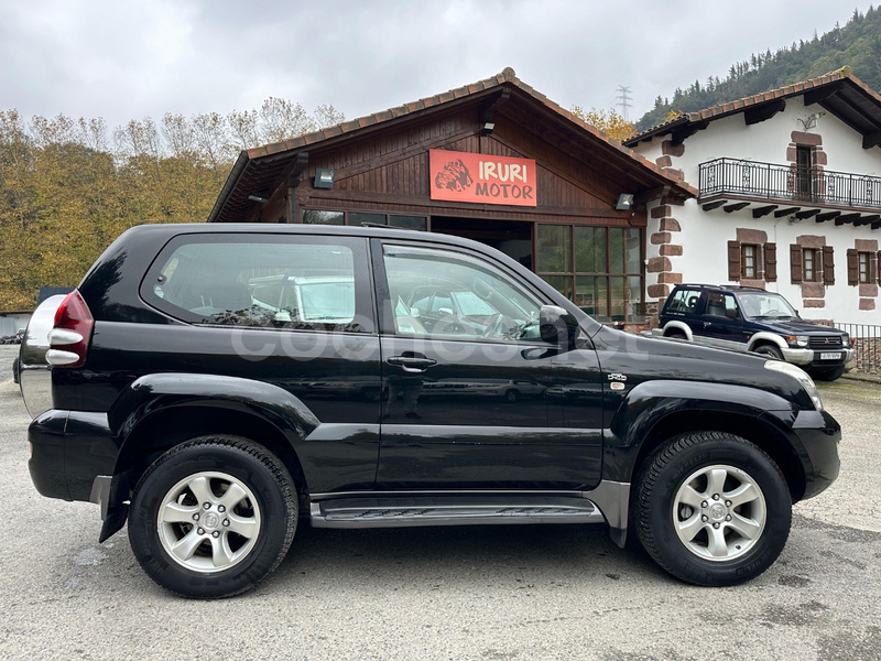 TOYOTA Land Cruiser 3.0 D4D VX