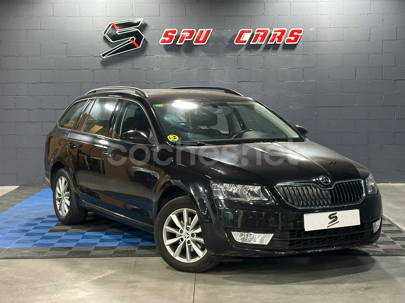 SKODA Octavia Combi 1.6 TDI CR Elegance