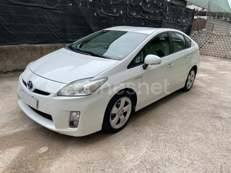 TOYOTA Prius 1.8 HSD EXECUTIVE