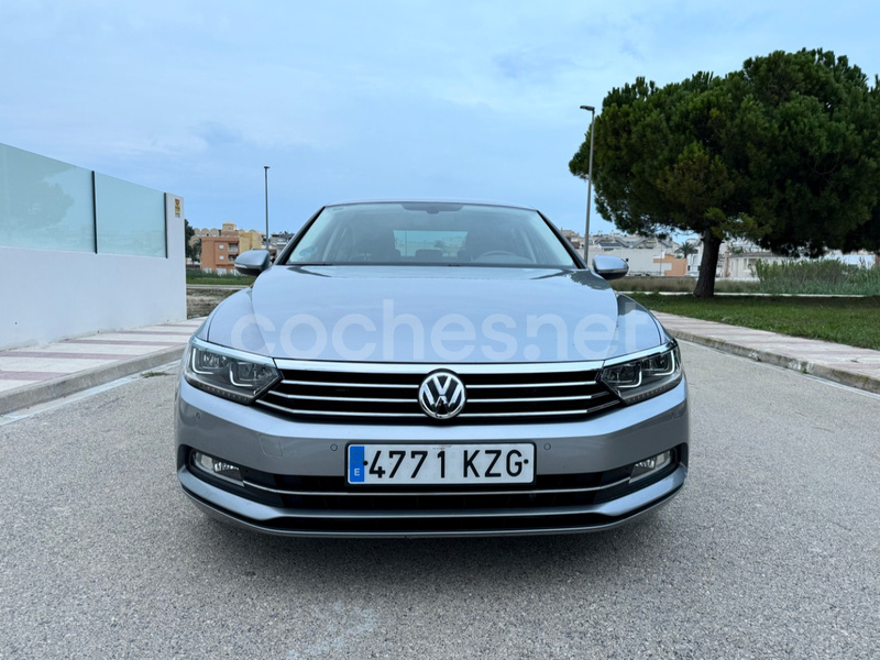 VOLKSWAGEN Passat Sport 2.0 TDI