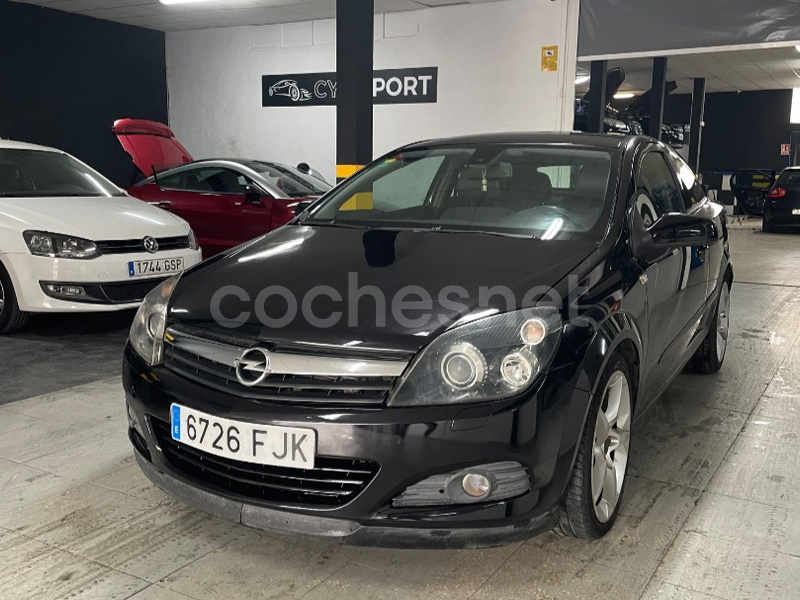 OPEL Astra GTC 1.9 CDTi 120 CV Cosmo Auto